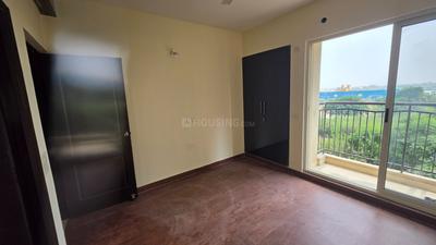Balcony Image of 1205 Sq.ft 3 BHK Apartment / Flat for rent in Aditya City Apartments Phase 2, Wave City Ghaziabad for Rs. 20000