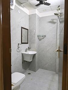 Common Bathroom Image of 1500 Sq.ft 3 BHK Builder Floor for sale in Vasundhara Ghaziabad for Rs. 15000000