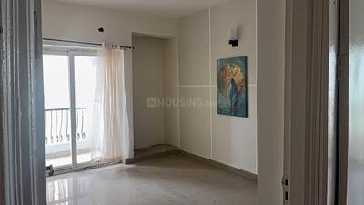 Bedroom Image of 1080 Sq.ft 2.5 BHK Apartment / Flat for sale in Nimbus The Hyde Park, Sector 78 Noida for Rs. 12000000