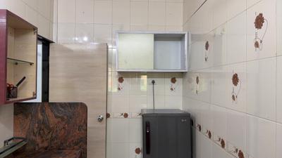 Kitchen Image of 450 Sq.ft 1 BHK Apartment / Flat for rent in Malad West Mumbai for Rs. 35000
