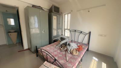 Bedroom Image of 1050 Sq.ft 2 BHK Apartment / Flat for rent in GK Dwarka Sun Crest Phase II, Rahatani Pune for Rs. 27000