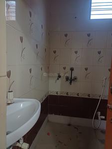 Bathroom Image of 400 Sq.ft 1 BHK Builder Floor for rent in Sector 22 Noida for Rs. 16000