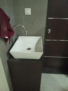 Bathroom Image of 750 Sq.ft 1 BHK Builder Floor for rent in Palanpur Surat for Rs. 10000