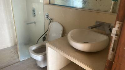 Image of 1100 Sq.ft 2 BHK Apartment / Flat for rent in RNA Continental, Chembur, Mumbai for Rs. 95000