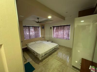 Bedroom Image of 2000 Sq.ft 2 BHK Apartment / Flat for rent in Vellayil Kozhikode for Rs. 100000