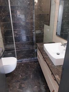Bathroom Image of 2925 Sq.ft 4 BHK Builder Floor for rent in Safdarjung Enclave New Delhi for Rs. 275000