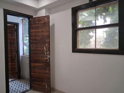Bedroom Image of 1900 Sq.ft 4.5 BHK Apartment / Flat for sale in JMD Siddhi Vinayak, Sector 73 Noida for Rs. 8500000