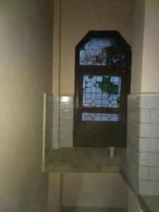 Kitchen Image of 550 Sq.ft 2 BHK Builder Floor for sale in Laxmi Nagar New Delhi for Rs. 3500000