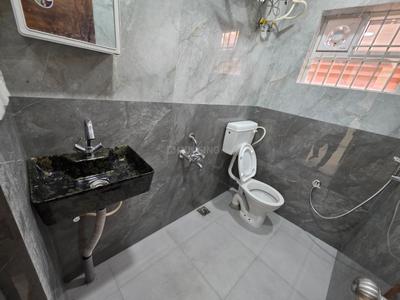 Bathroom Image of 750 Sq.ft 2 BHK Builder Floor for rent in JP Nagar Bengaluru for Rs. 25000