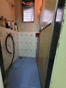 Bathroom Image of 550 Sq.ft 1 BHK Apartment / Flat for sale in Malad East Mumbai for Rs. 7500000
