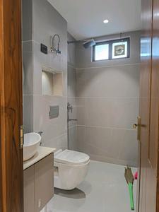 Common Bathroom Image of 1900 Sq.ft 4 BHK Builder Floor for sale in Indirapuram Ghaziabad for Rs. 23000000
