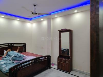 Bedroom Image of 1200 Sq.ft 3 BHK Builder Floor for rent in Arjun Nagar New Delhi for Rs. 45000