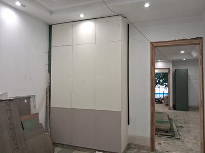 Bedroom Image of 1350 Sq.ft 3 BHK Builder Floor for sale in Paschim Vihar New Delhi for Rs. 27000000