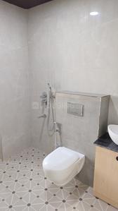 Bathroom Image of 4200 Sq.ft 1 BHK Independent House for rent in Sector 46 Gurgaon for Rs. 35000