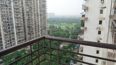 Balcony Image of 1320 Sq.ft 3 BHK Apartment / Flat for sale in Supertech Livingston, Crossings Republik Ghaziabad for Rs. 9600000