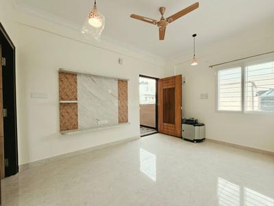 Hall Image of 700 Sq.ft 1 BHK Apartment / Flat for rent in Indira Nagar Bengaluru for Rs. 38000