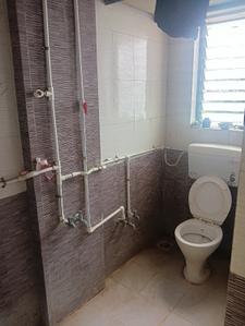 Bathroom Image of 900 Sq.ft 2 BHK Apartment / Flat for rent in Sai Ganesh Vihar, Ambegaon Budruk Pune for Rs. 10000
