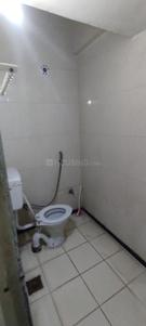 Bathroom Image of 1100 Sq.ft 2 BHK Apartment / Flat for rent in Nagala Park Kolhapur for Rs. 22500