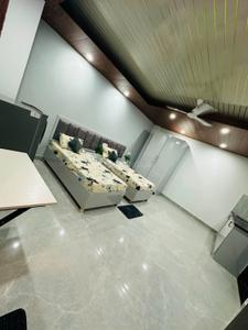 1 RK Independent Builder Floor