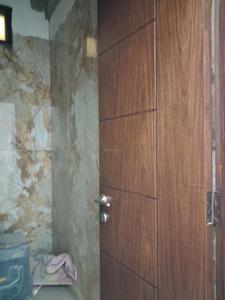 Common Bathroom Image of 1375 Sq.ft 3 BHK Apartment / Flat for sale in Skyline Dev Infra, Sector 49 Noida for Rs. 7000000