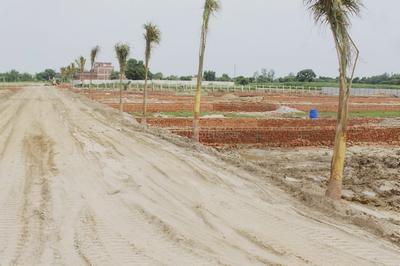 Image of 100 Sq.ft Residential Plot / Land for sale in Sector 17A, Greater Noida for Rs. 2700000