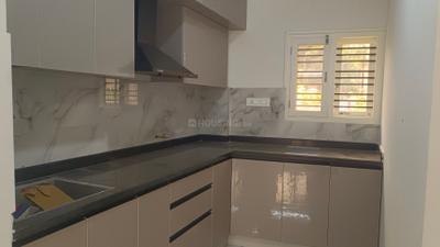 Kitchen Image of 1000 Sq.ft 2 BHK Builder Floor for rent in Hebbal Kempapura Bengaluru for Rs. 27000