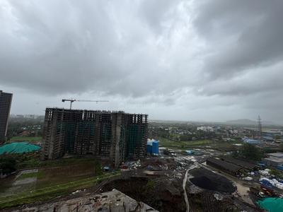 Image of 1233 Sq.ft 2 BHK Apartment / Flat for rent in Paradise Sai World City Phase II, Panvel, Navi Mumbai for Rs. 30000