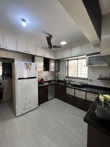 Kitchen Image of 750 Sq.ft 1 BHK Apartment / Flat for rent in Shiv Shaila Apartments, Worli Mumbai for Rs. 85000