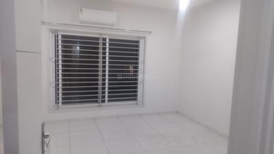 Bedroom Image of 1500 Sq.ft 2 BHK Builder Floor for rent in  Apollo DB City, Nipania Indore for Rs. 35000