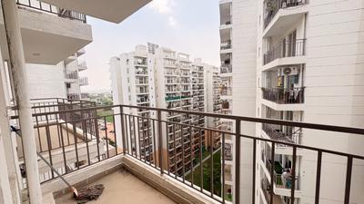 Balcony Image of 426 Sq.ft 1 BHK Apartment / Flat for sale in ROF Amaltas, Sector 92 Gurgaon for Rs. 4350000