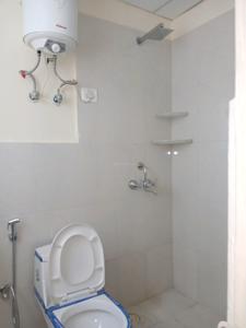 Bedroom Two Image of 650 Sq.ft 3 BHK Apartment / Flat for rent in Pyramid Infinity, Sector 70 Gurgaon for Rs. 20000