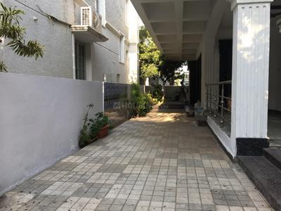 Image of 3200 Sq.ft 4 BHK Villa for rent in Vasudeva Lalitha Bloomfield, Khaja Guda, Hyderabad for Rs. 90000
