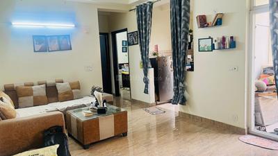Hall Image of 900 Sq.ft 2 BHK Apartment / Flat for rent in Amrapali Silicon City, Sector 76 Noida for Rs. 36000