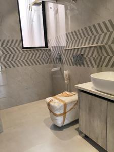 Common Bathroom Image of 1995 Sq.ft 3 BHK Apartment / Flat for sale in Bestech Park View Sanskruti, Sector 92 Gurgaon for Rs. 22000000