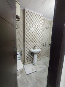 Image of 900 Sq.ft 3 BHK Builder Floor for sale in Mayur Vihar Phase 1, New Delhi for Rs. 11000000