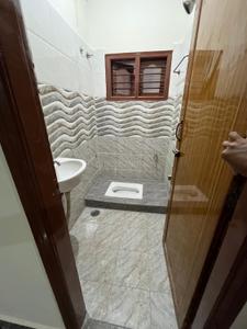 Bathroom Image of 990 Sq.ft 2 BHK Independent House for rent in Varanasi Bengaluru for Rs. 20000