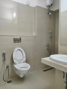 Common Bathroom Image of 758 Sq.ft 2.5 BHK Apartment / Flat for sale in The Atmosphere O2, Mulund West Mumbai for Rs. 25100000
