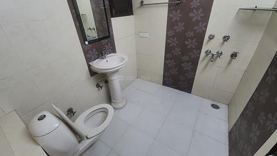 Image of 1800 Sq.ft 2 BHK Builder Floor for rent in Anand Vihar, New Delhi for Rs. 45000
