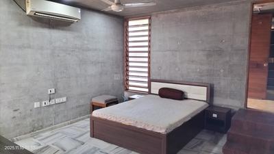 Bedroom Image of 4050 Sq.ft 4 BHK Independent House for sale in Memnagar Ahmedabad for Rs. 49500000