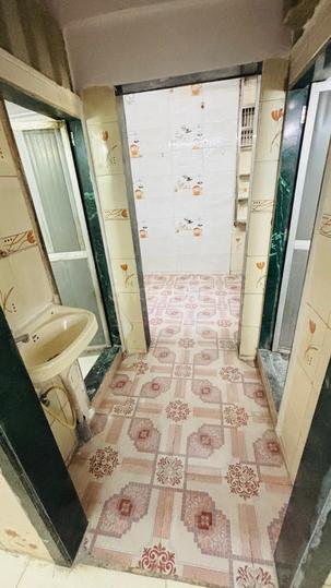 Sector-19, Airoli Bathroom 1