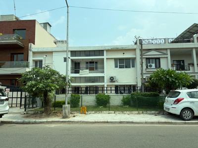 Image of 5000 Sq.ft 4 BHK Independent House for sale in Sector 28, Chandigarh for Rs. 240000000