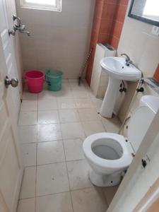 Bathroom Image of 1758 Sq.ft 3 BHK Apartment / Flat for rent in Logix Blossom County, Sector 137 Noida for Rs. 35000