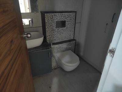 Bathroom Image of 1700 Sq.ft 3 BHK Apartment / Flat for rent in Shreenath Heights, Sama Savli Vadodara for Rs. 25000