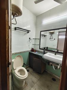 Bathroom Image of 3229 Sq.ft 9 BHK Independent House for sale in Sector 56 Noida for Rs. 92500000