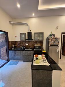 Kitchen Image of 700 Sq.ft 1 BHK Apartment / Flat for rent in Cox Town Bengaluru for Rs. 36000