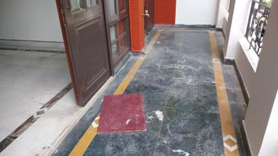 Balcony Image of 1600 Sq.ft 3 BHK Builder Floor for rent in Safdarjung Enclave New Delhi for Rs. 85000