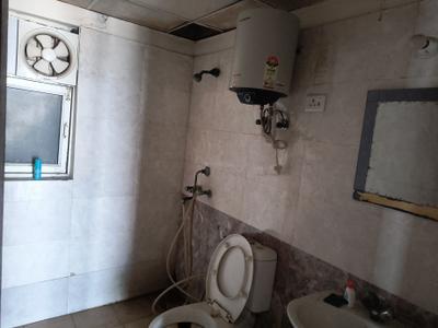 Image of 1760 Sq.ft 3 BHK Apartment / Flat for rent in Gardenia Glory, Sector 46, Noida for Rs. 36000