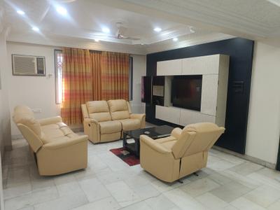 Living Room Image of 4000 Sq.ft 4.5 BHK Independent House for rent in Chembur Mumbai for Rs. 250000