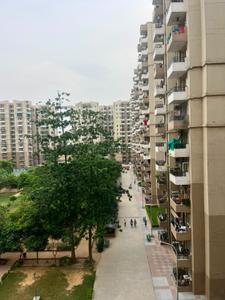 Image of 1600 Sq.ft 3.5 BHK Apartment / Flat for rent in Stellar Jeevan, Noida Extension, Greater Noida for Rs. 25000