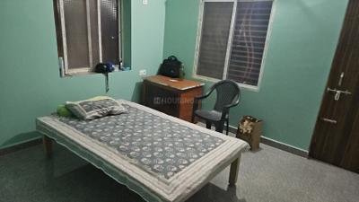 Bedroom Image of 950 Sq.ft 2 BHK Independent House for rent in Gola Road Patna for Rs. 8500